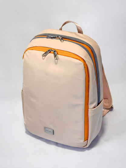 QUNOVAH Lumos Backpack Main Photo